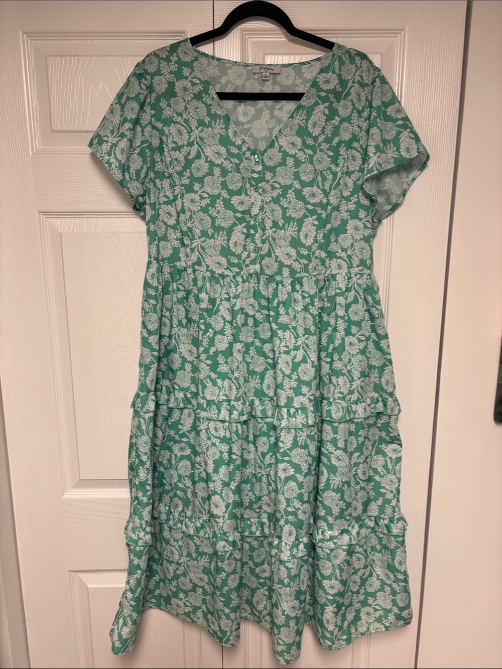 Polagram Floral Tiered V-Neck Midi Dress in Mint Green